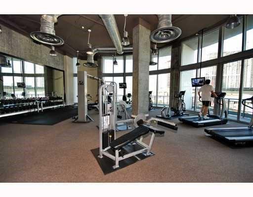 690 SW 1st Ct #1021, Miami FL 33130