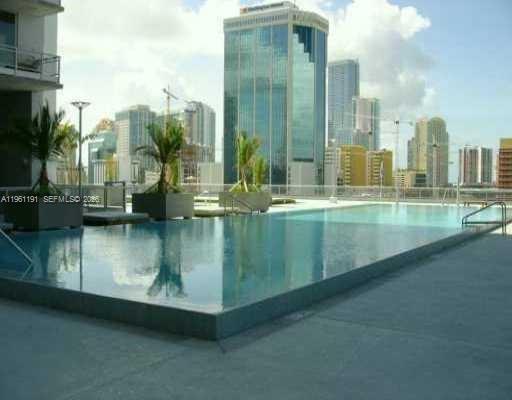 690 SW 1st Ct #1021, Miami FL 33130