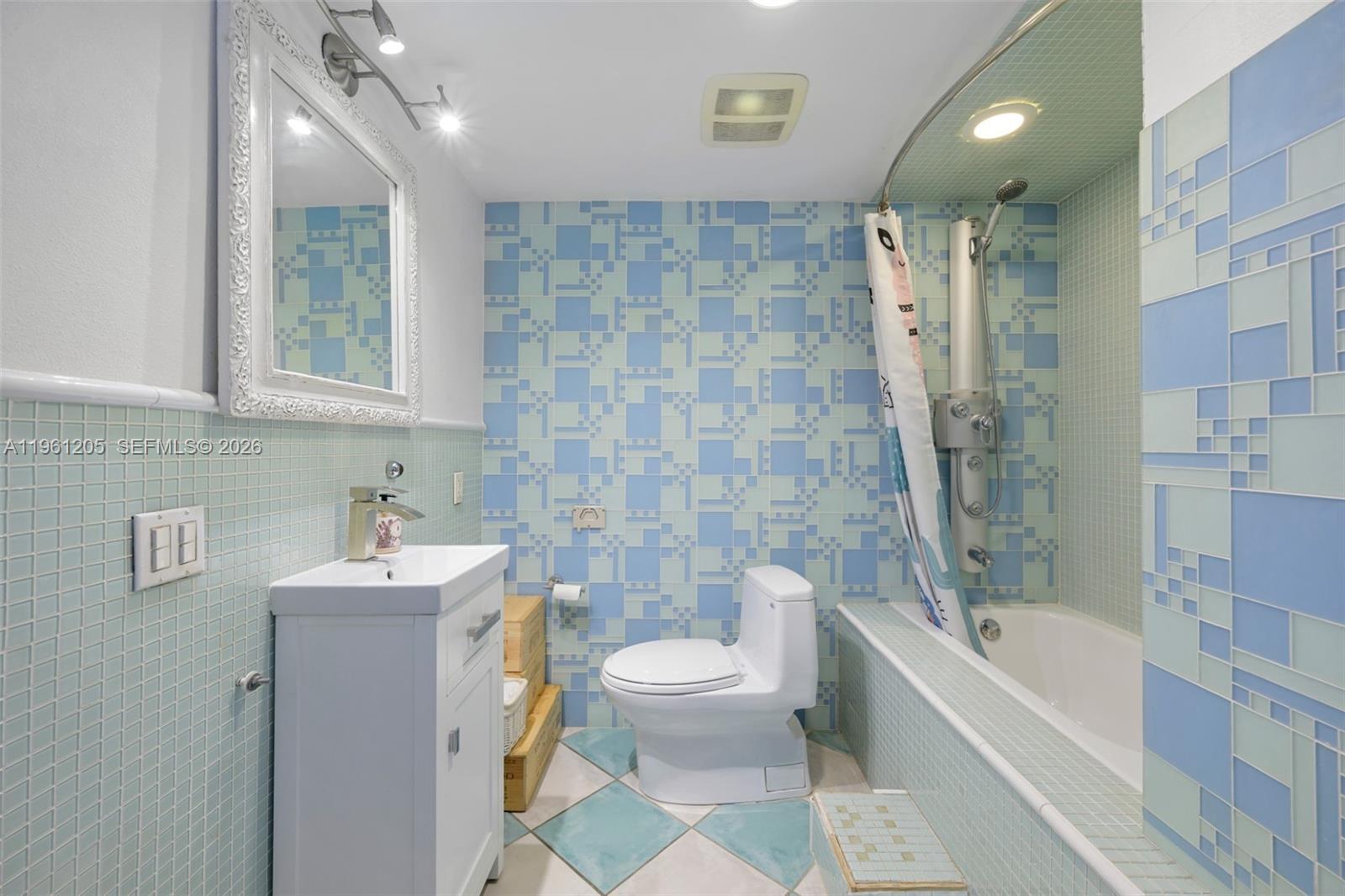 9 Island Ave #810, Miami Beach FL 33139