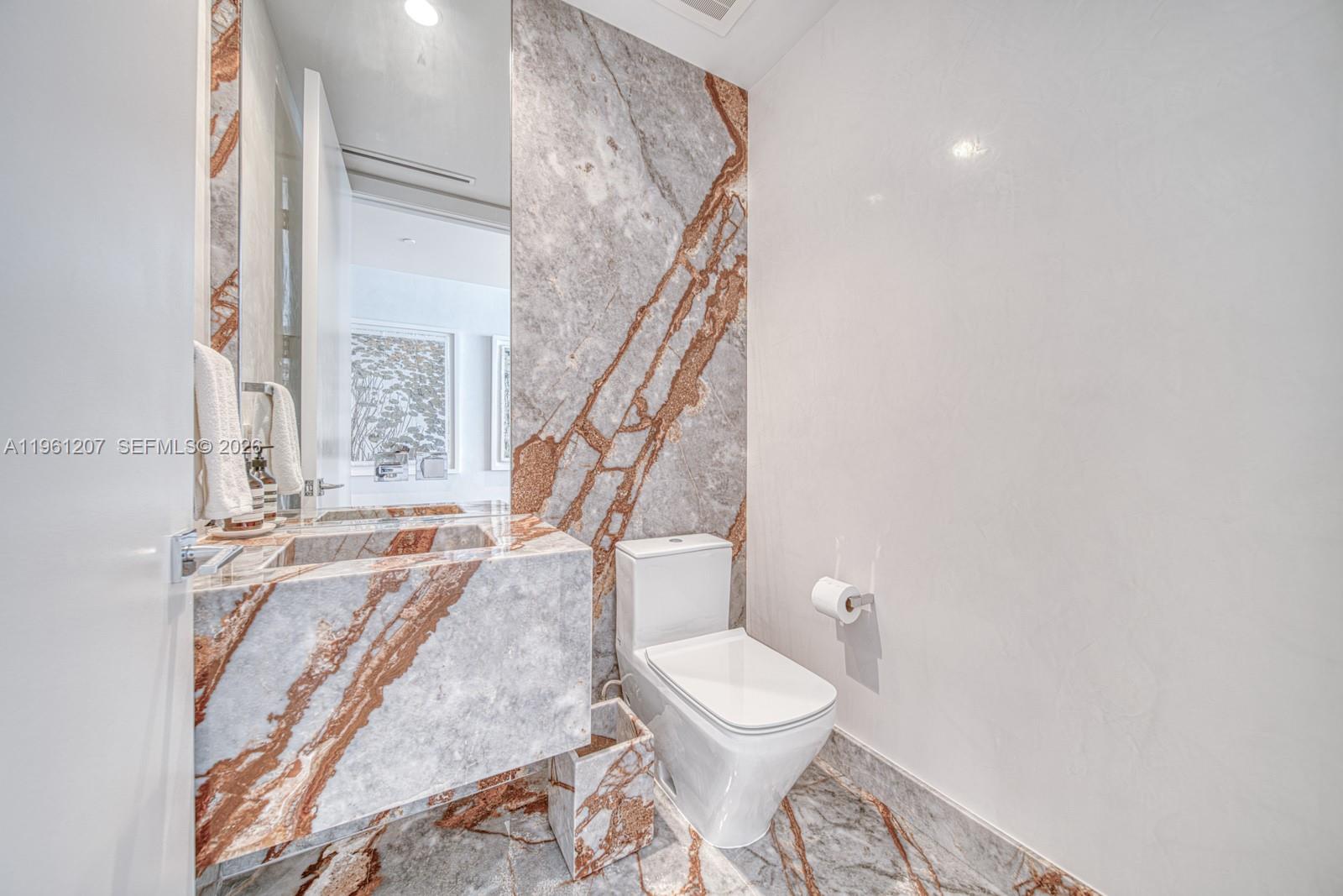 5775 Collins Ave #703, Miami Beach FL 33140