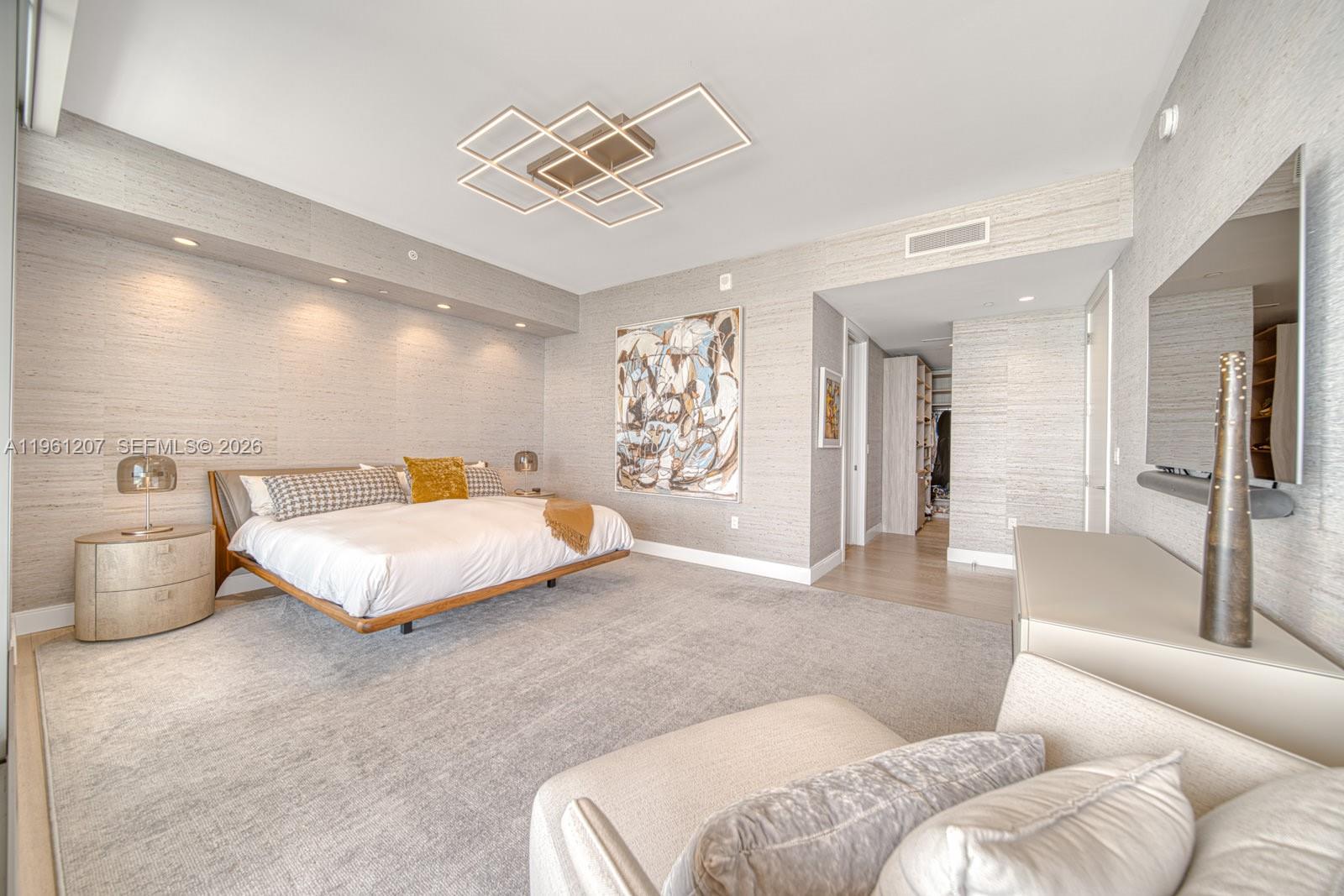 5775 Collins Ave #703, Miami Beach FL 33140