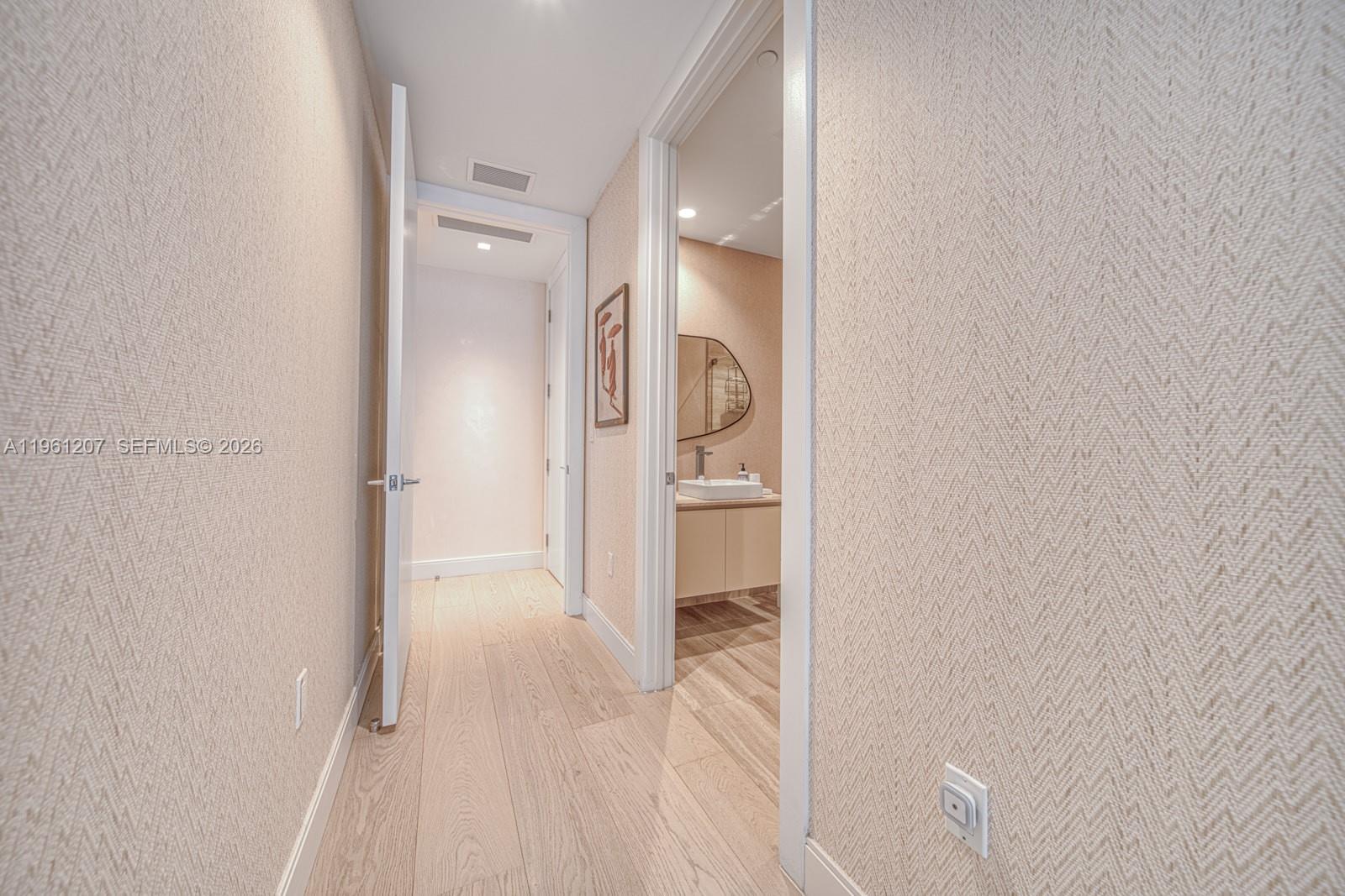 5775 Collins Ave #703, Miami Beach FL 33140