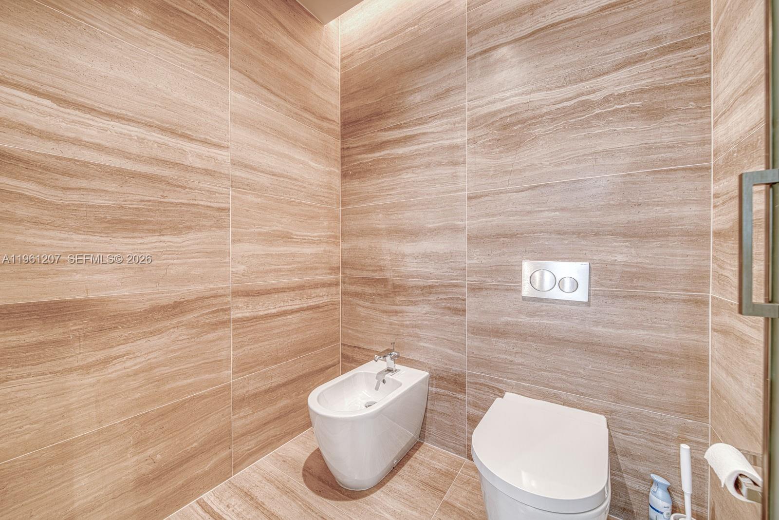 5775 Collins Ave #703, Miami Beach FL 33140