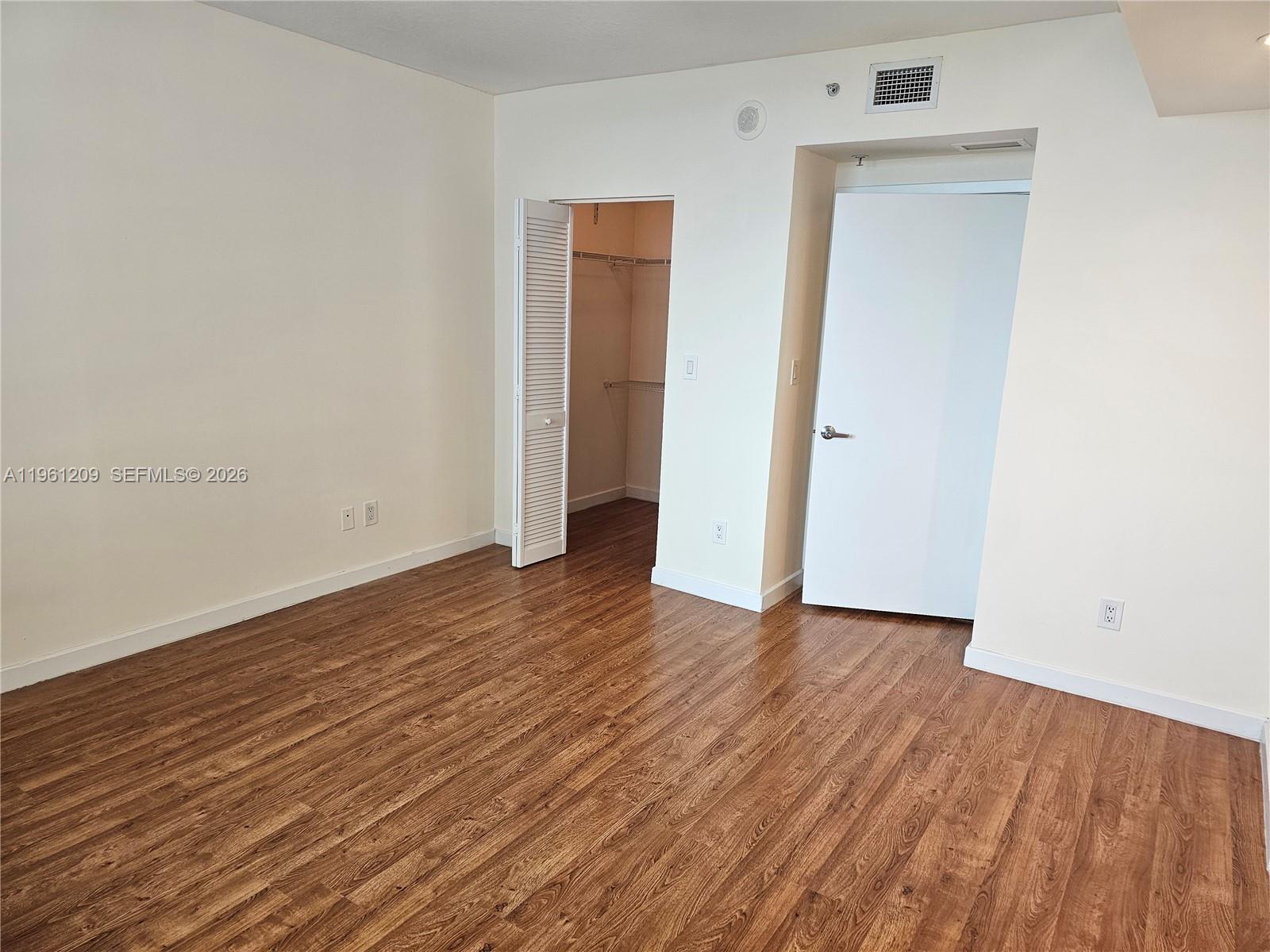 325 S Biscayne Blvd #3116, Miami FL 33131