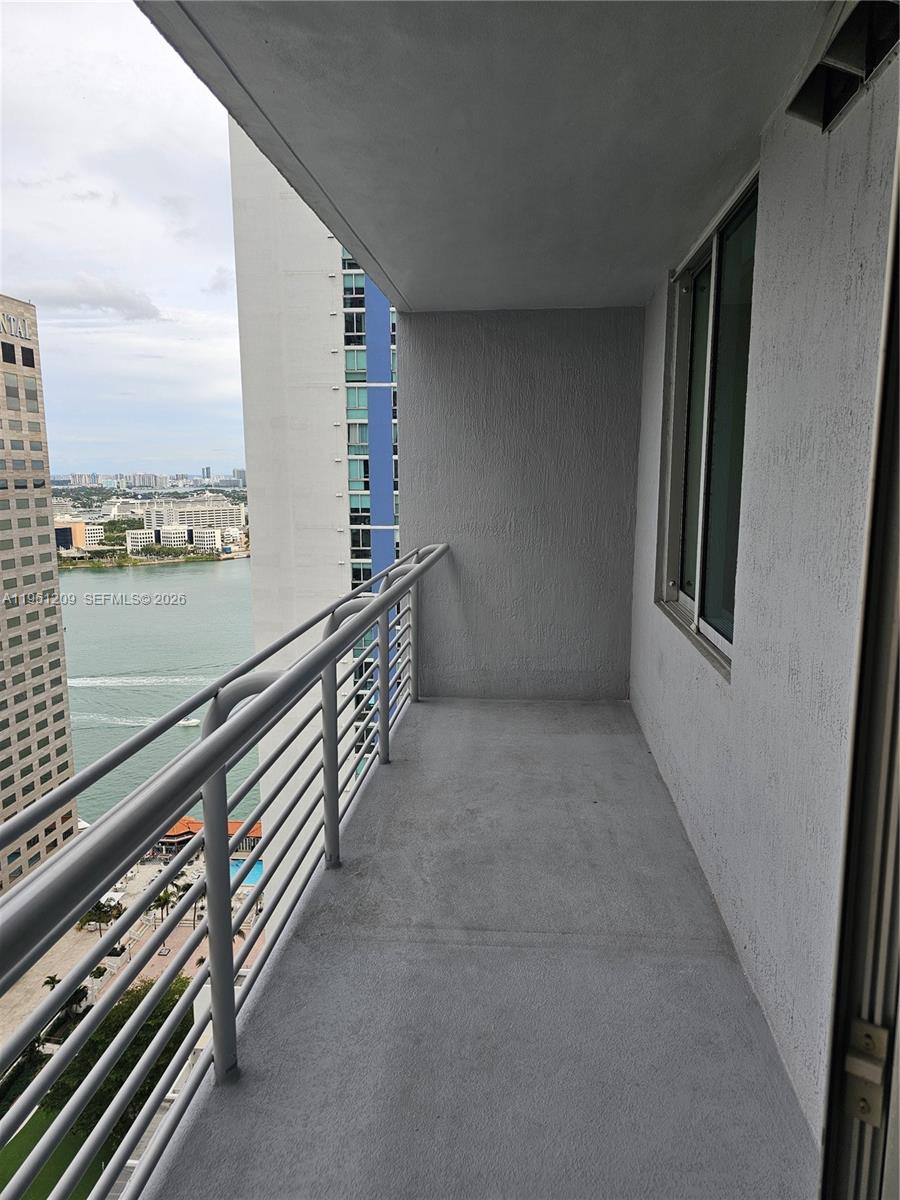325 S Biscayne Blvd #3116, Miami FL 33131