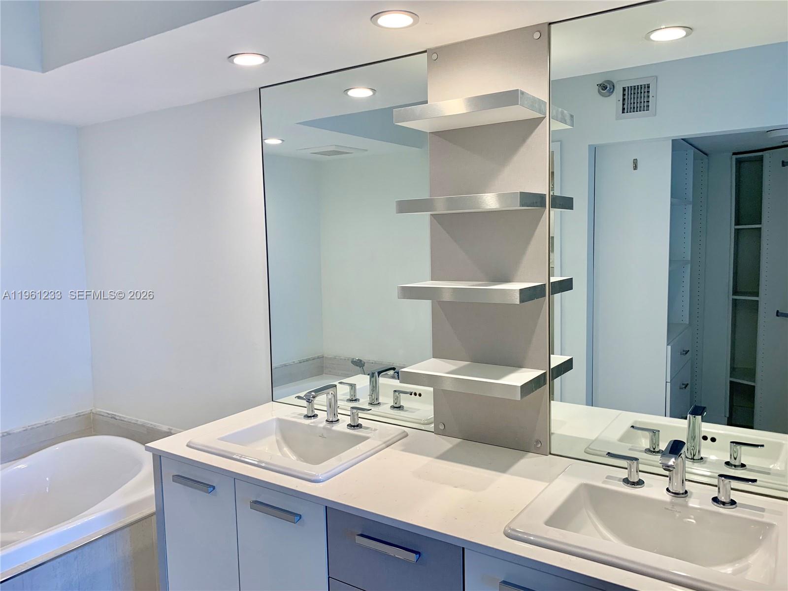 19101 Mystic Pointe Dr #2709, Aventura FL 33180