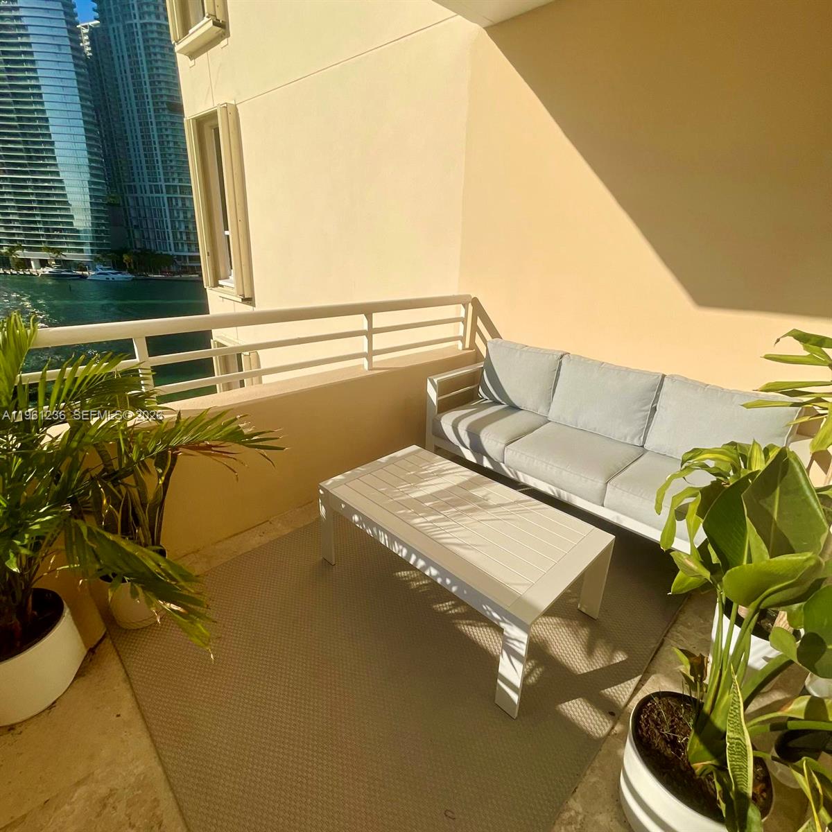 888 Brickell Key Dr #802, Miami FL 33131