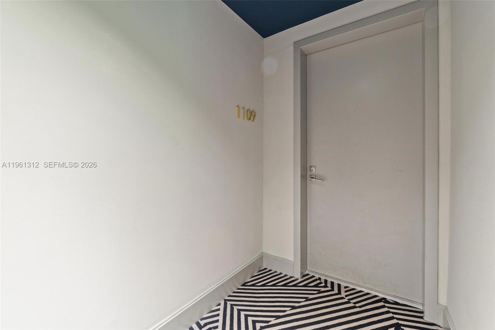 45 SW 9th St #1109, Miami FL 33130