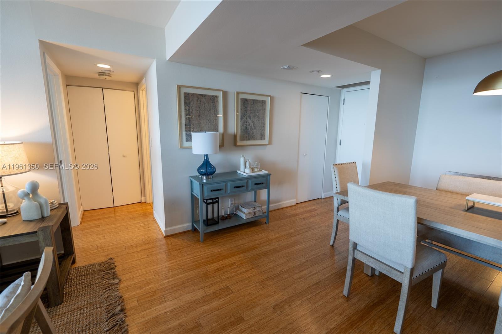 1000 W Island Blvd #2812, Aventura FL 33160