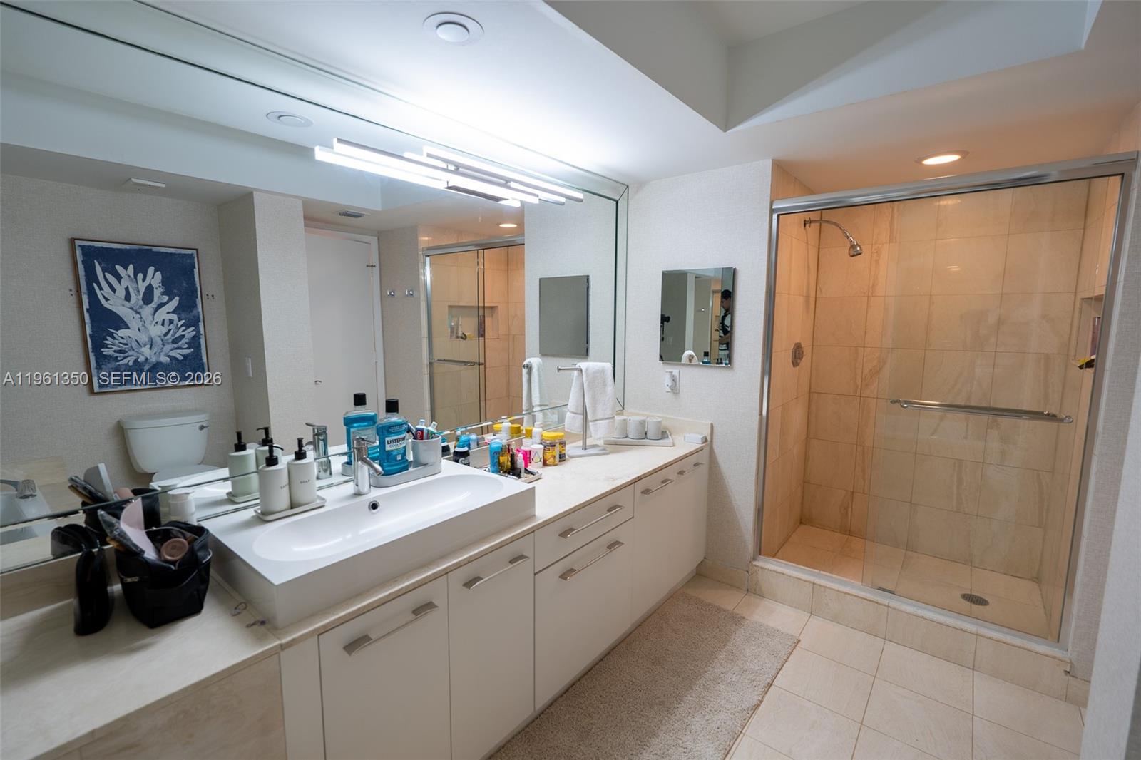 1000 W Island Blvd #2812, Aventura FL 33160