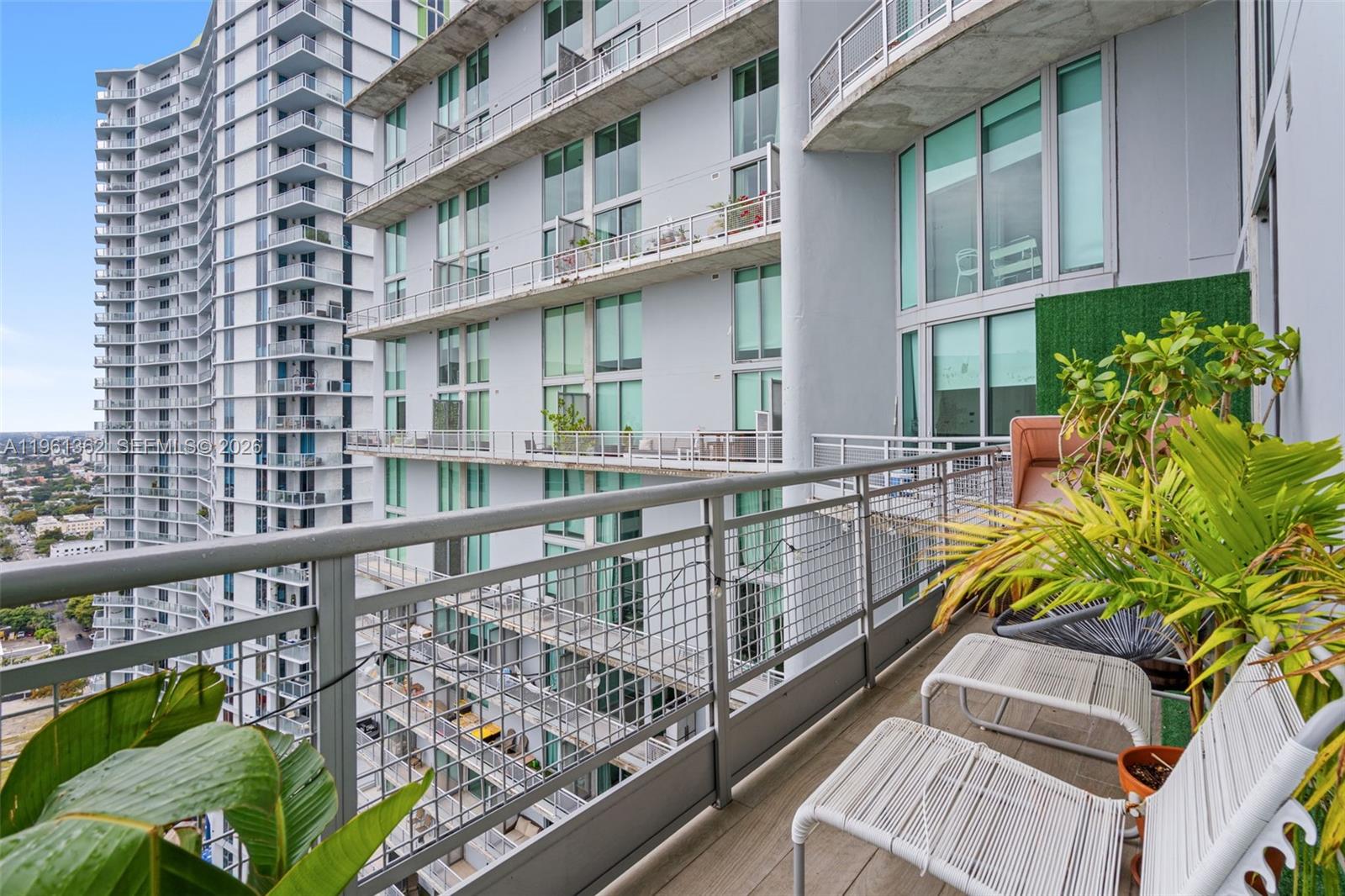 690 SW 1st Ct #3124, Miami FL 33130