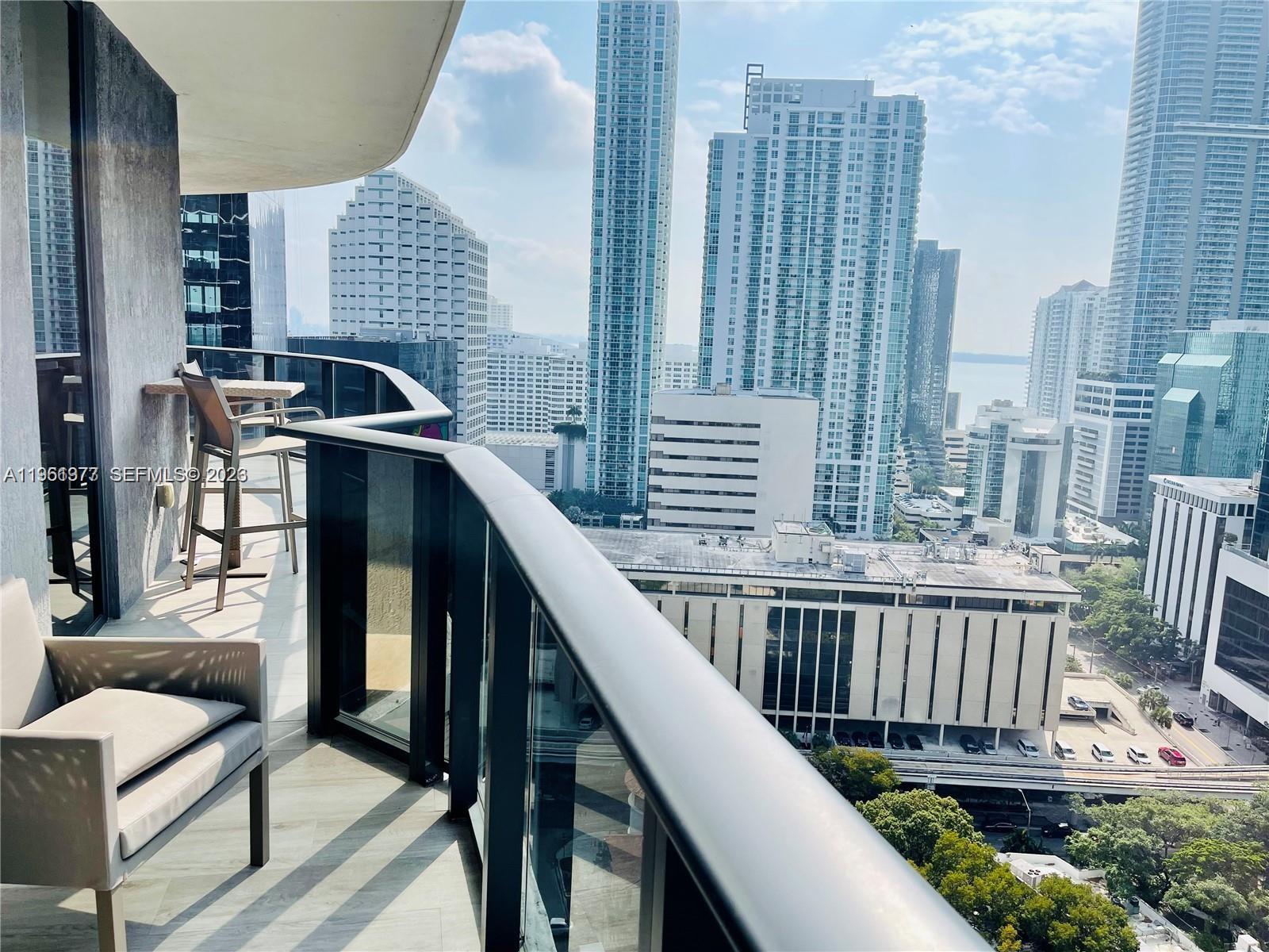 45 SW 9th St #2003, Miami FL 33130