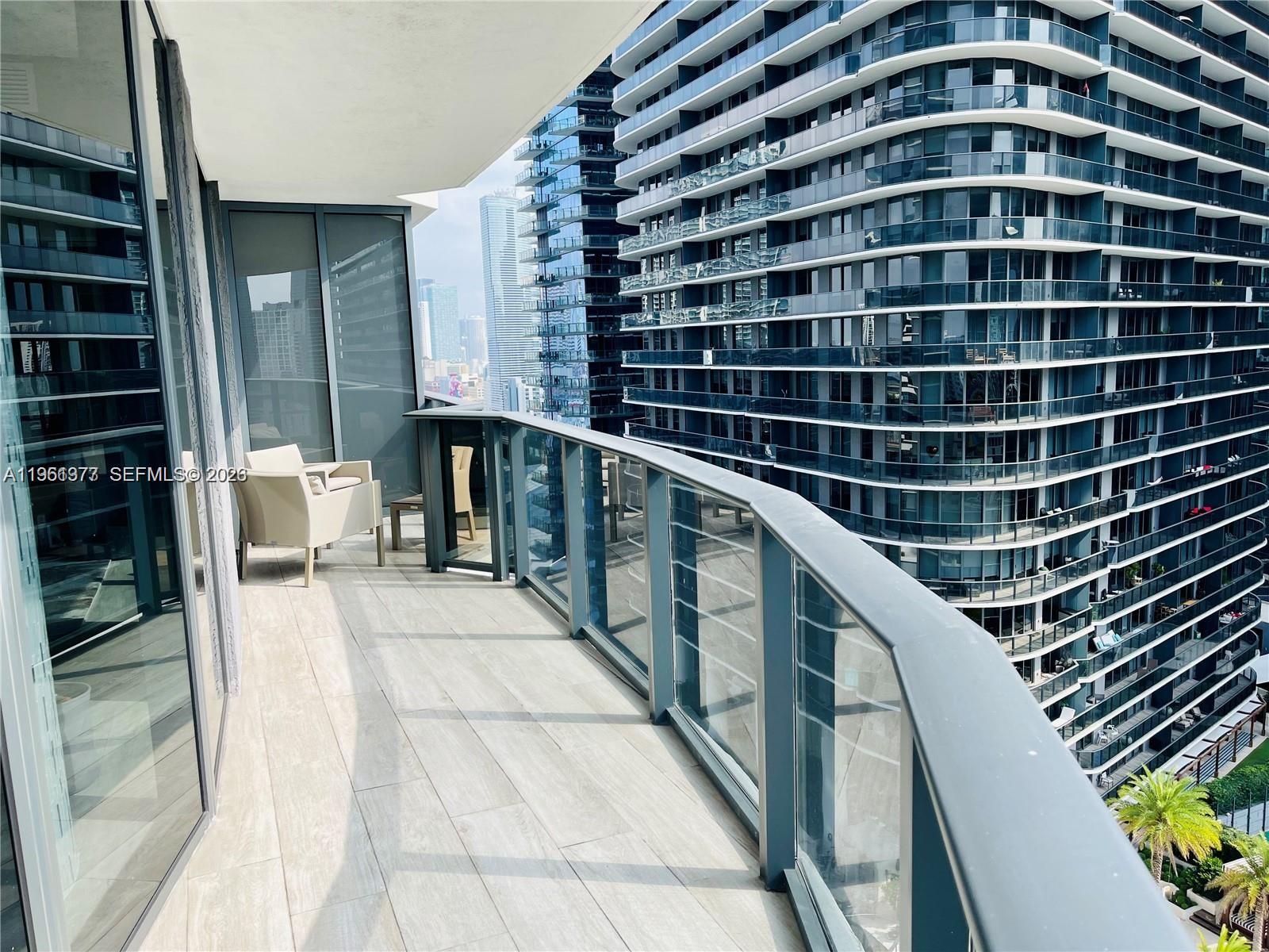 45 SW 9th St #2003, Miami FL 33130