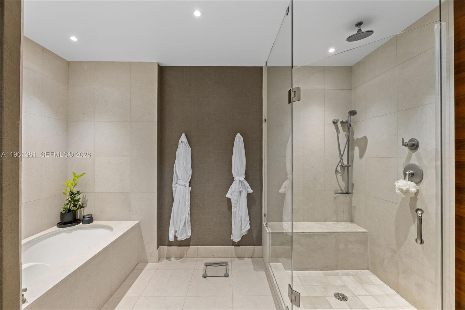 6799 Collins Ave #506, Miami Beach FL 33141