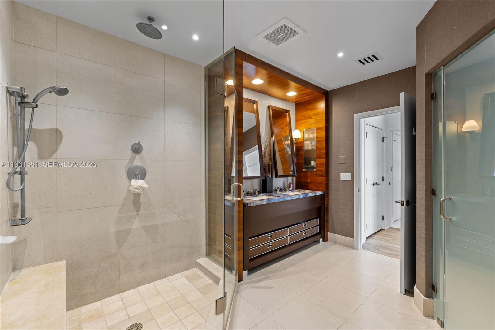 6799 Collins Ave #506, Miami Beach FL 33141