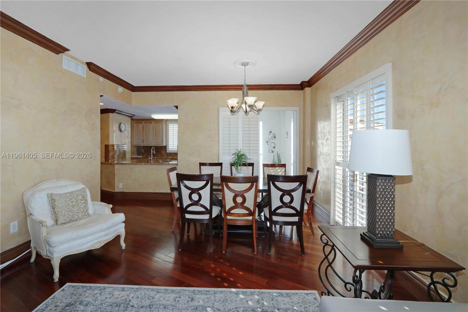 10 Aragon Ave #1216, Coral Gables FL 33134