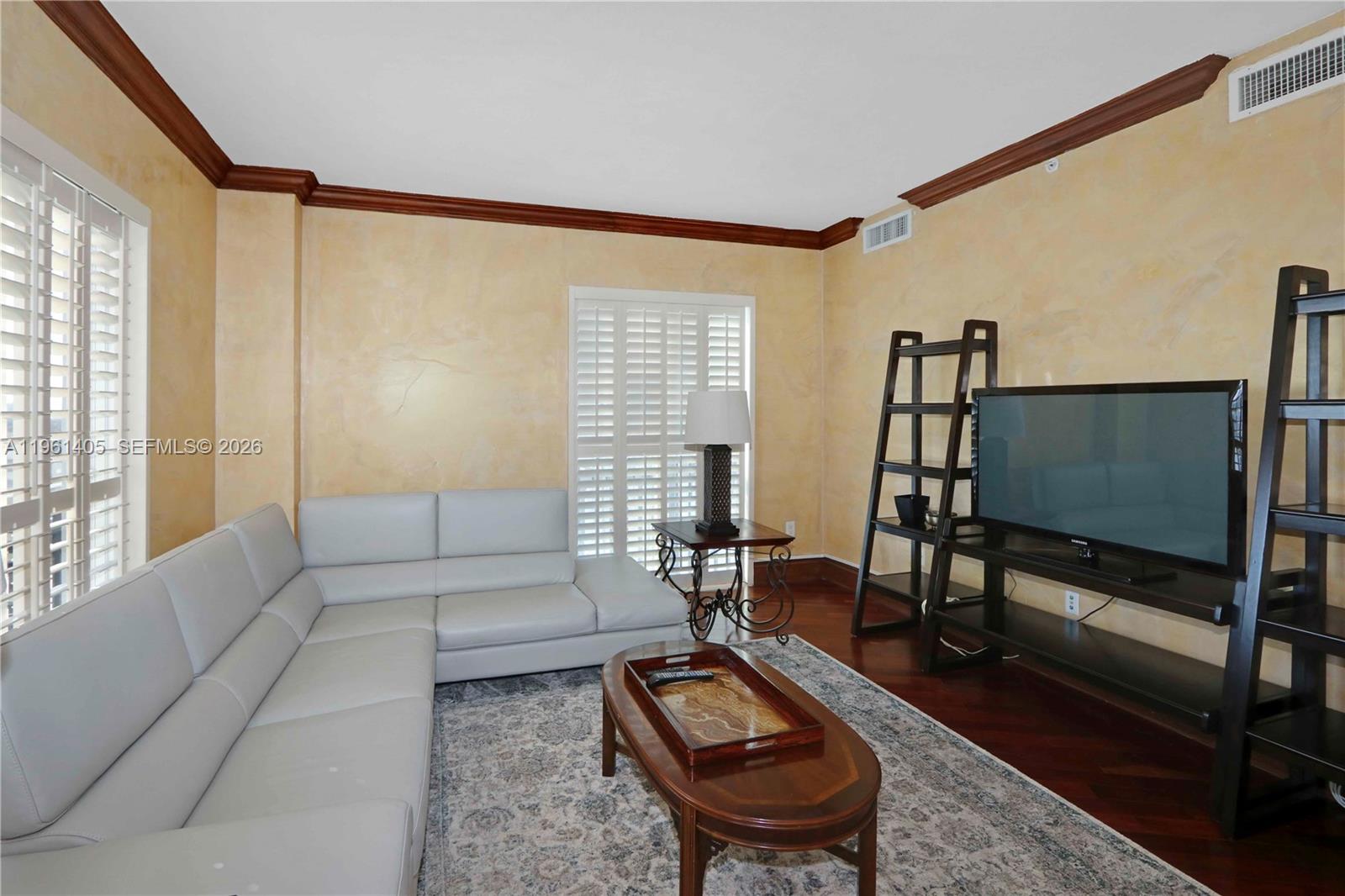 10 Aragon Ave #1216, Coral Gables FL 33134