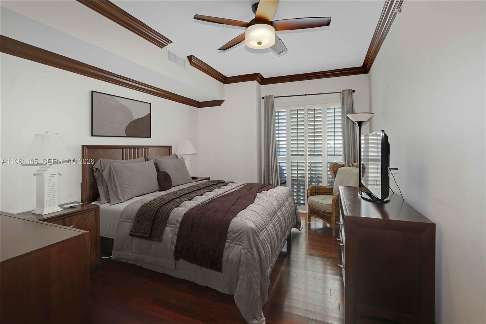 10 Aragon Ave #1216, Coral Gables FL 33134