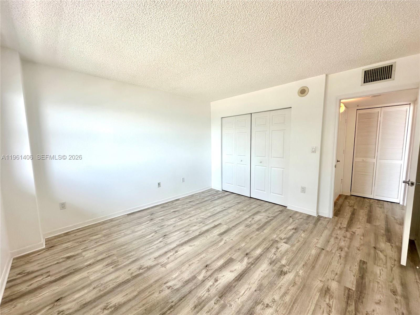 1155 Brickell Bay Dr #607, Miami FL 33131