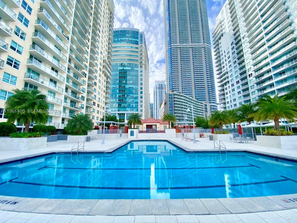 1155 Brickell Bay Dr #607, Miami FL 33131