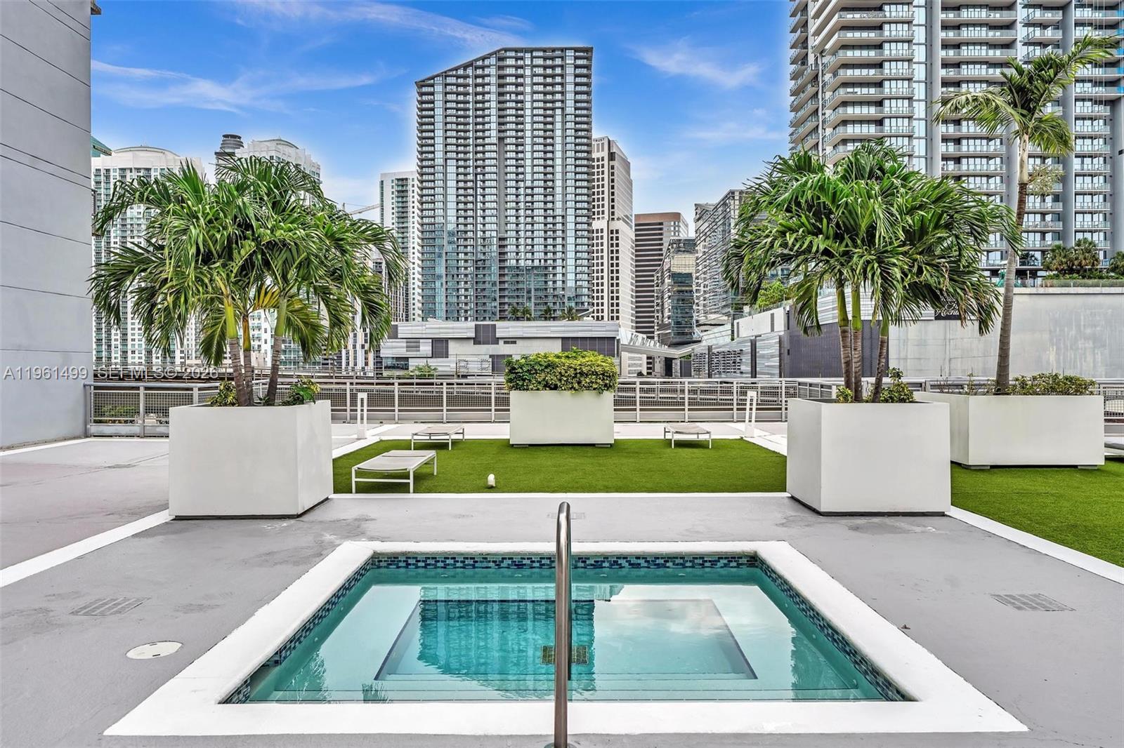 690 SW 1st Ct #1716, Miami FL 33130