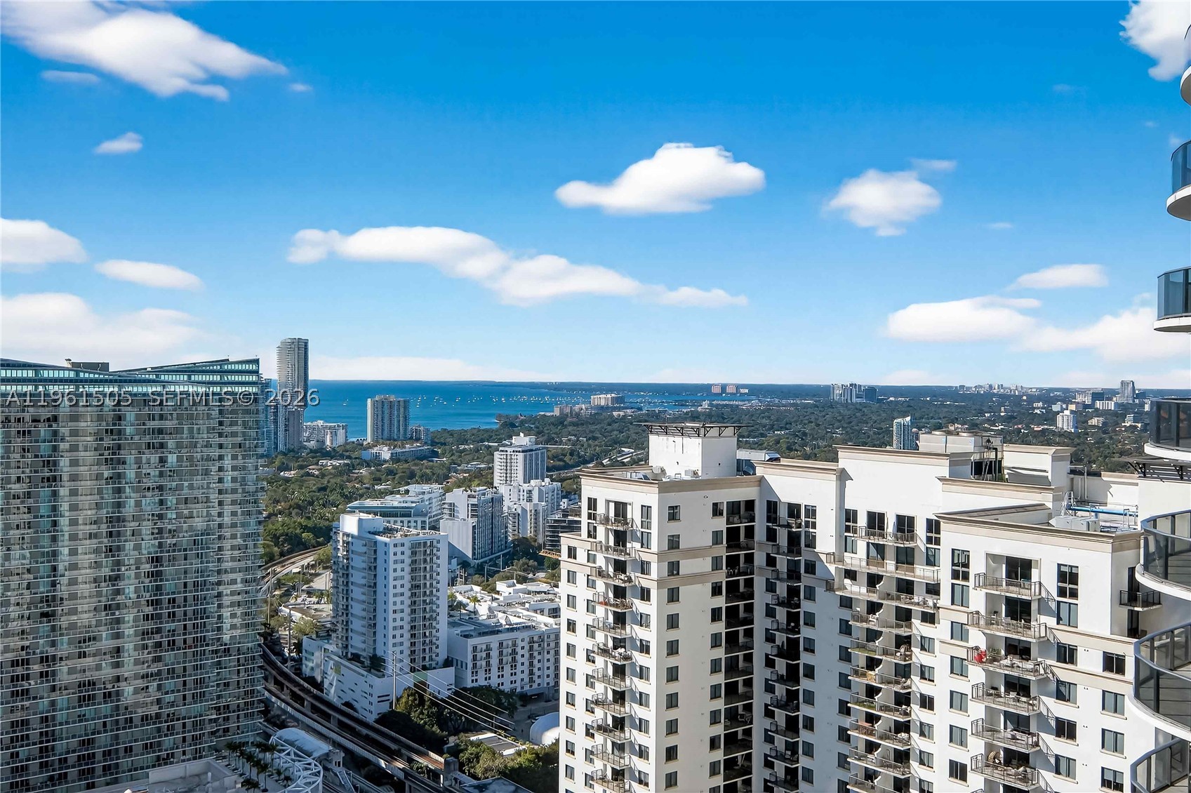 45 SW 9th St #3807, Miami FL 33130