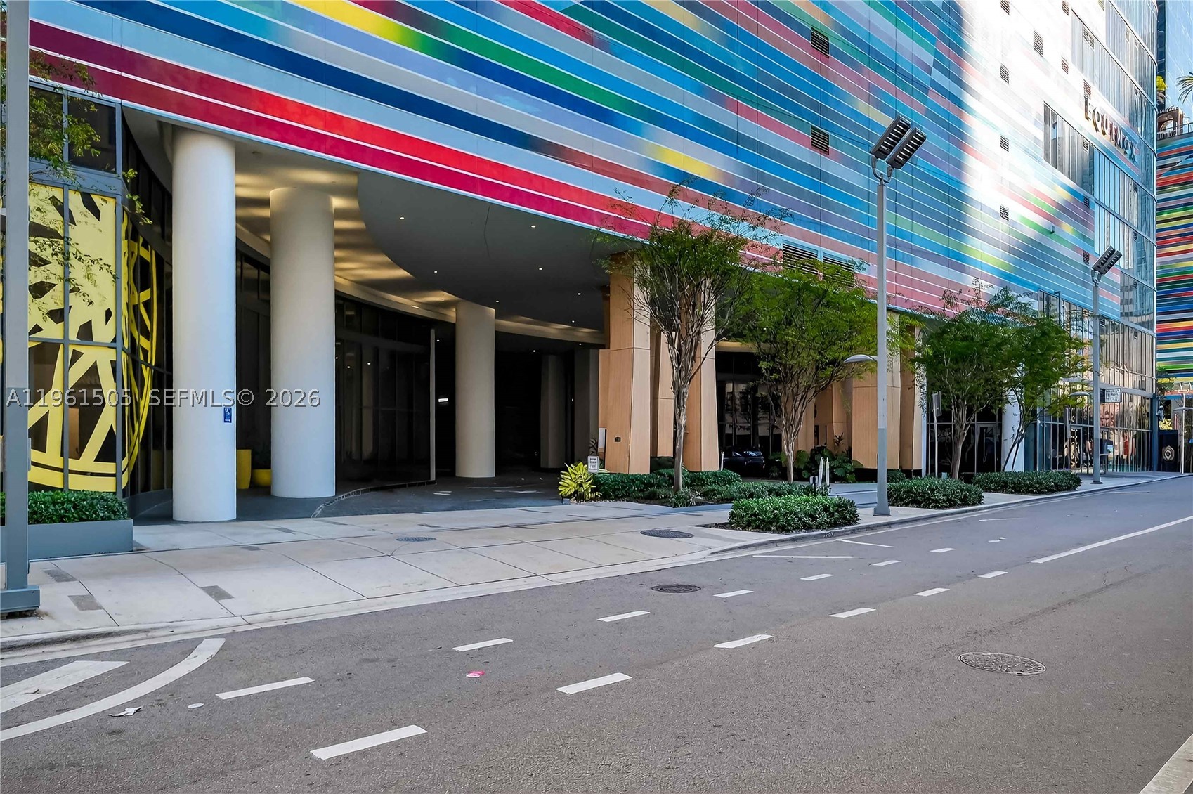 45 SW 9th St #3807, Miami FL 33130