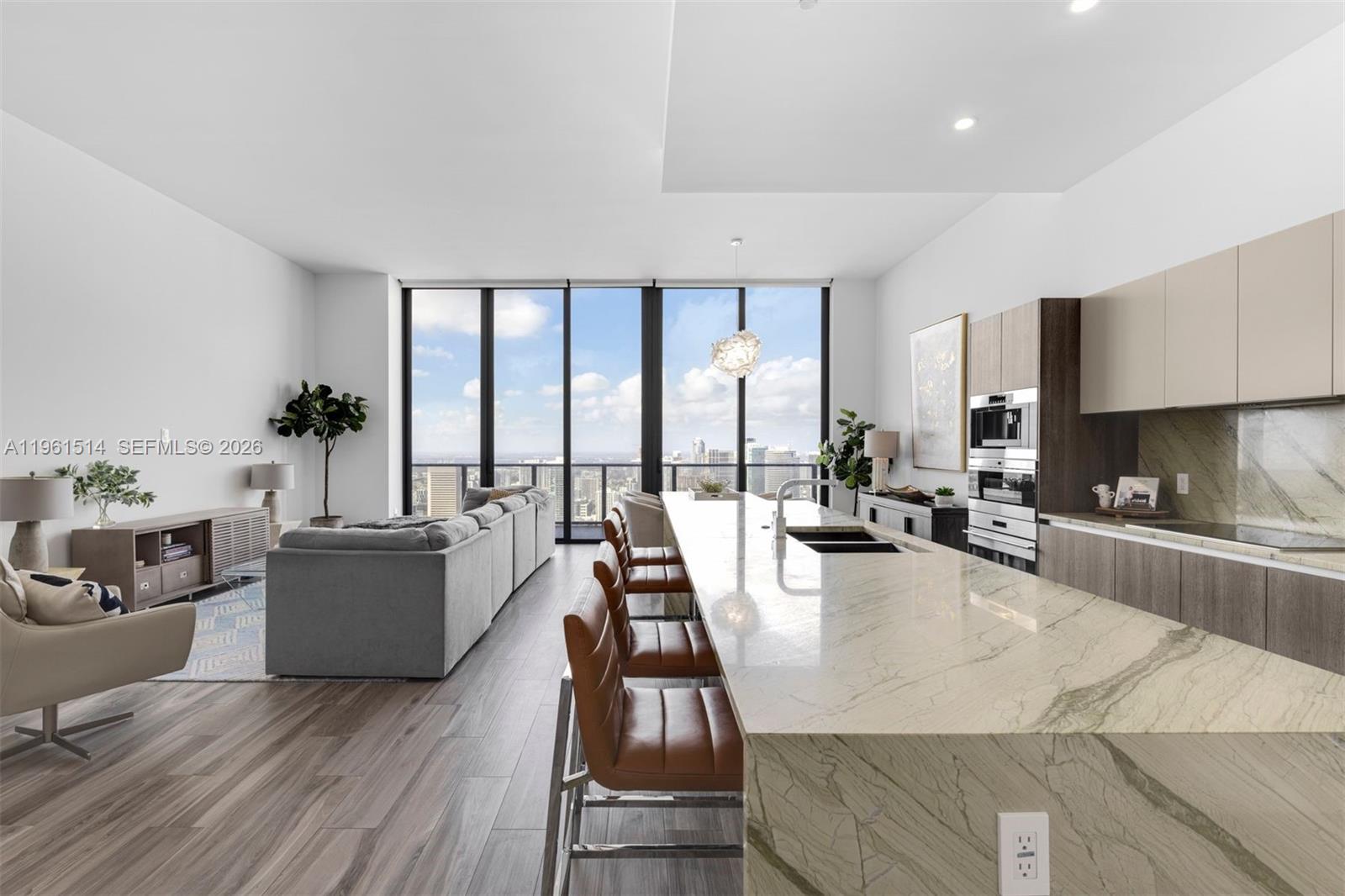 801 S Miami Ave #5804, Miami FL 33130