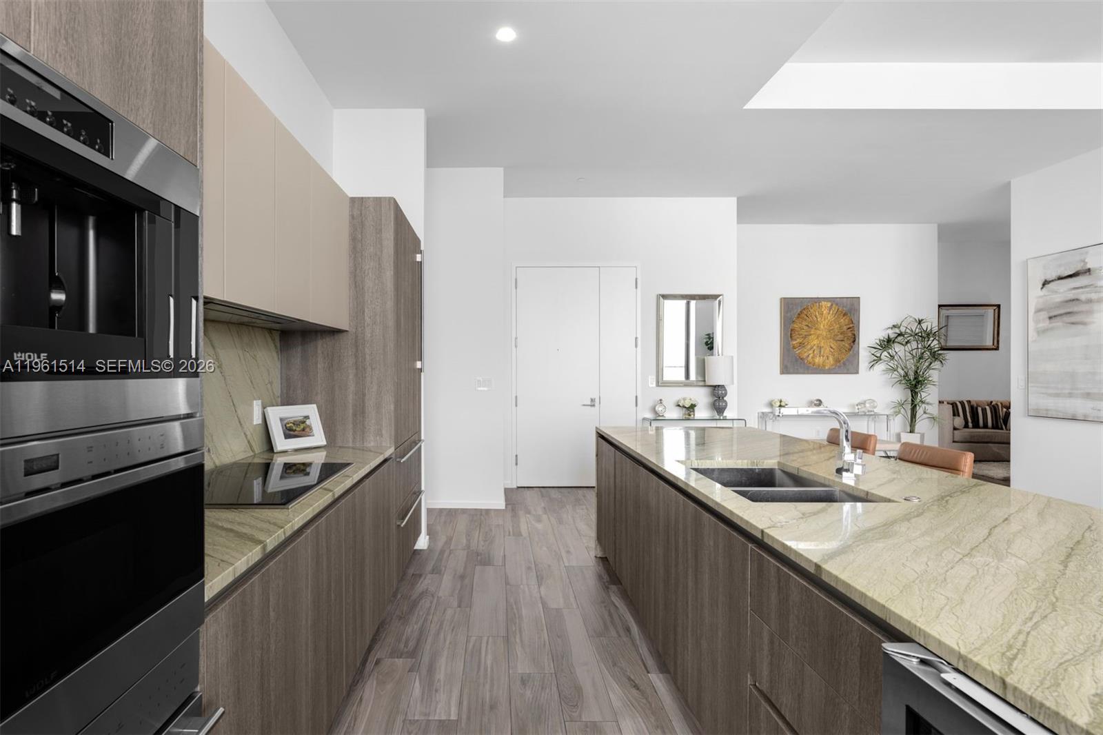 801 S Miami Ave #5804, Miami FL 33130