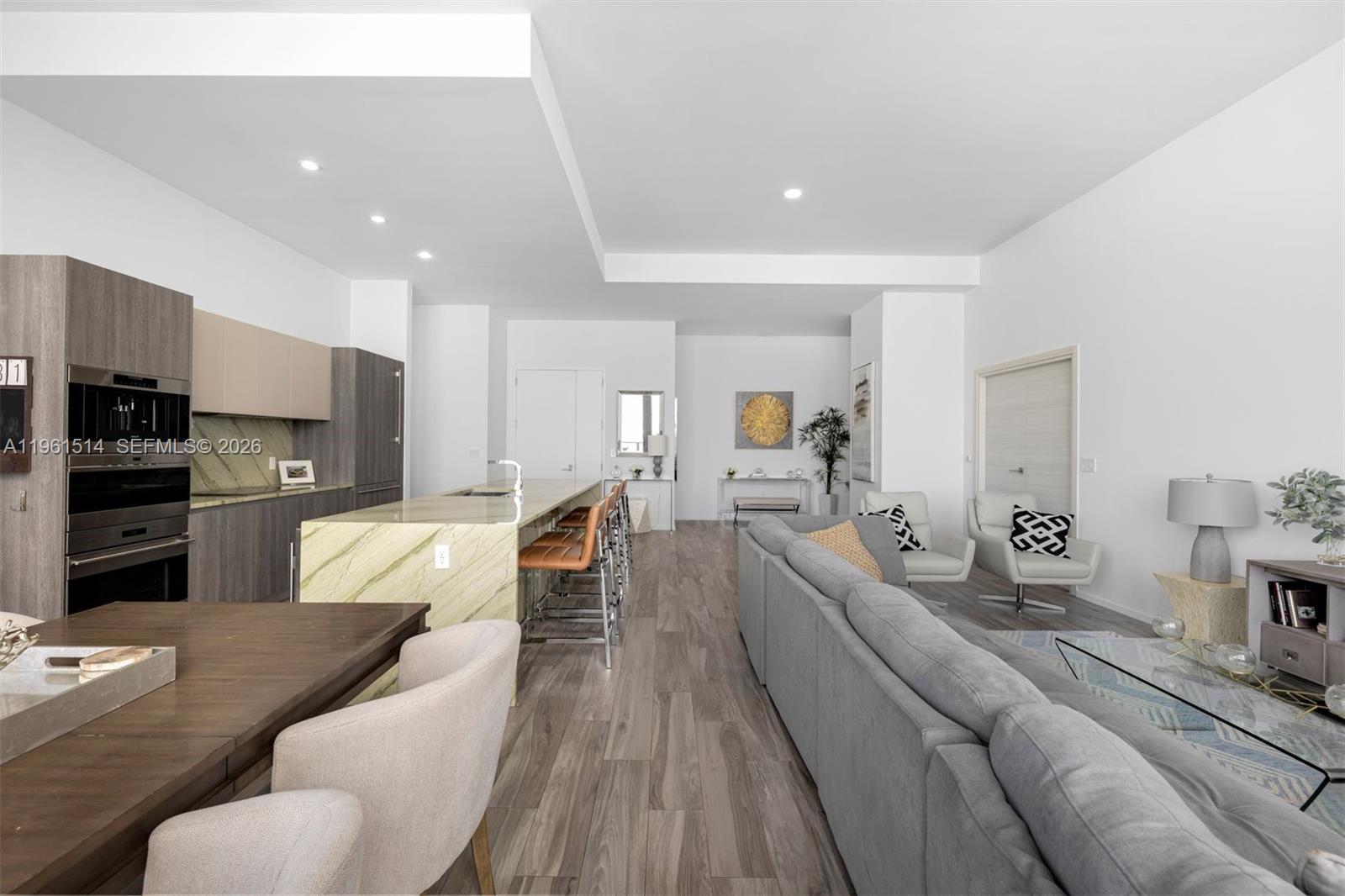 801 S Miami Ave #5804, Miami FL 33130