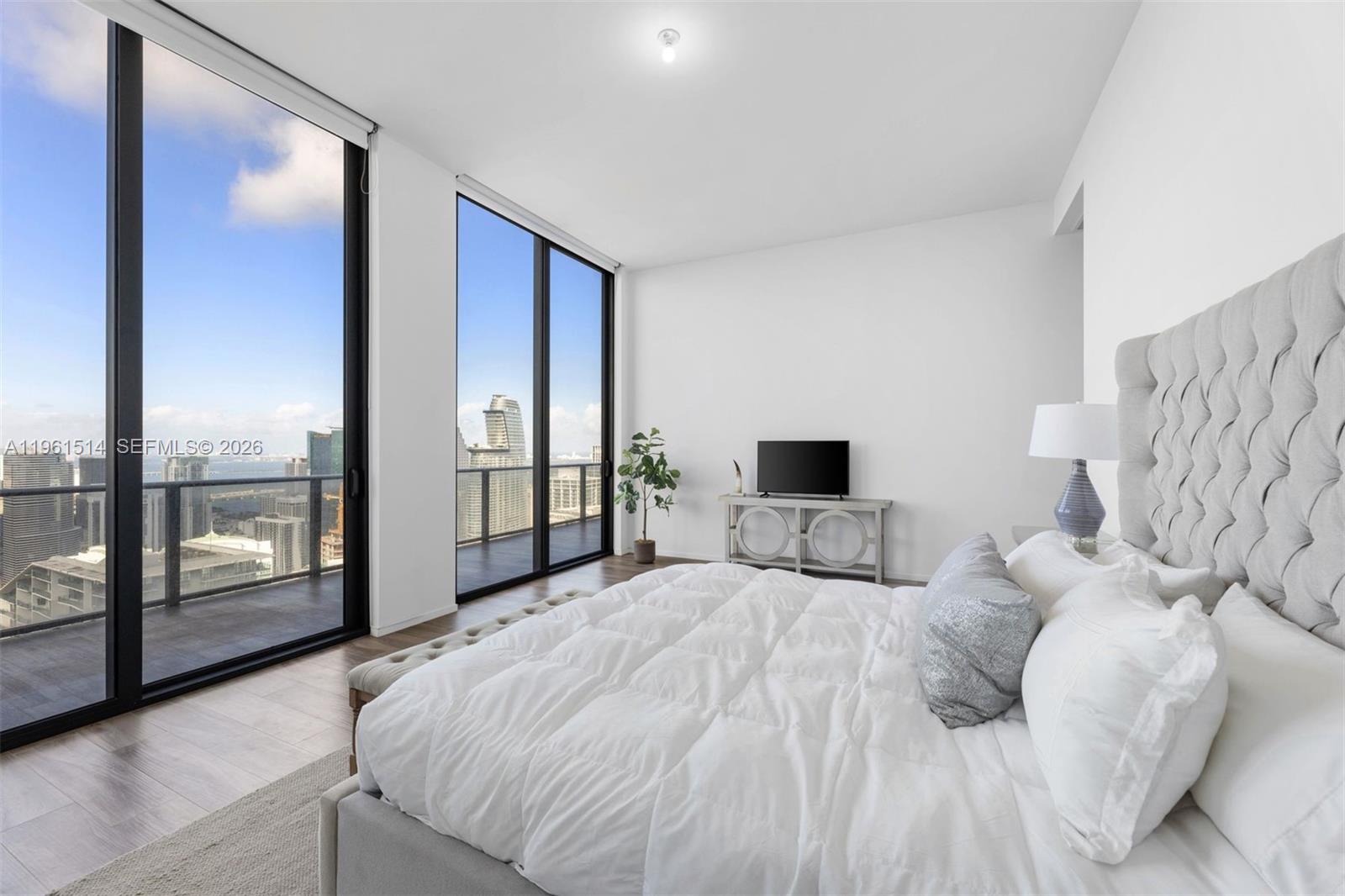 801 S Miami Ave #5804, Miami FL 33130