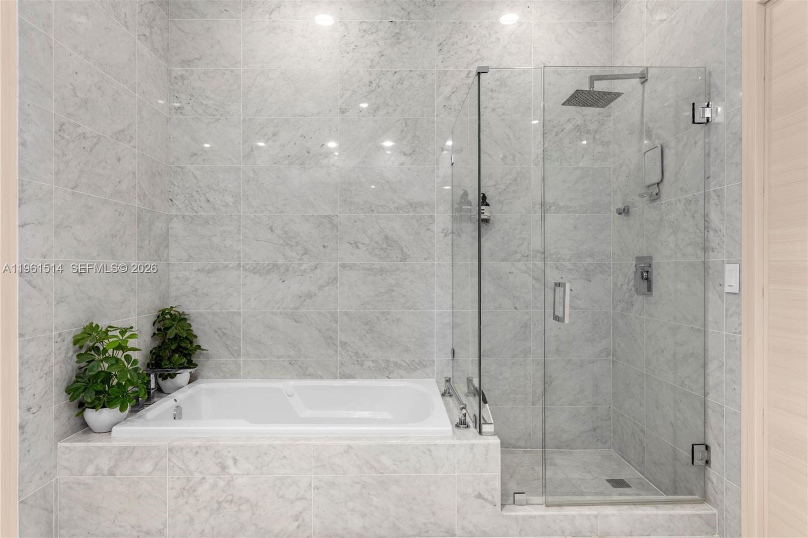 801 S Miami Ave #5804, Miami FL 33130