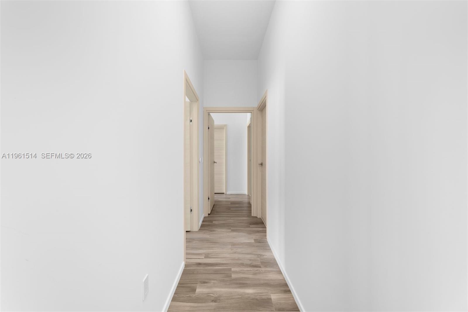 801 S Miami Ave #5804, Miami FL 33130