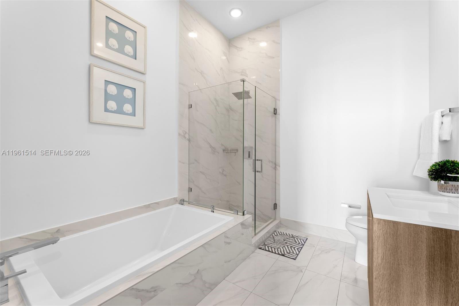 801 S Miami Ave #5804, Miami FL 33130