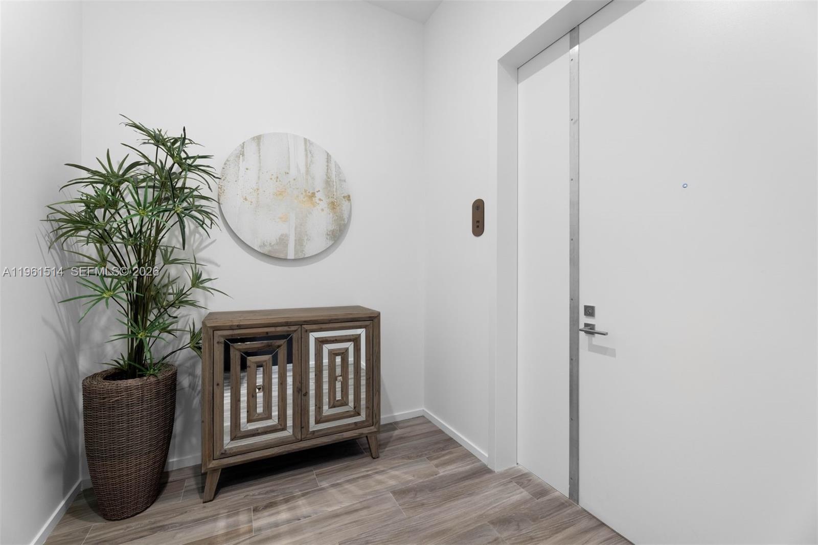 801 S Miami Ave #5804, Miami FL 33130