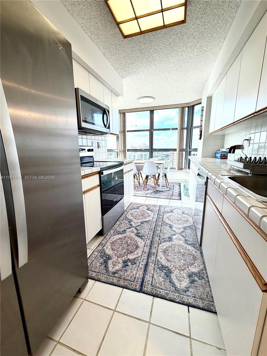 3530 Mystic Pointe Dr #2605, Aventura FL 33180