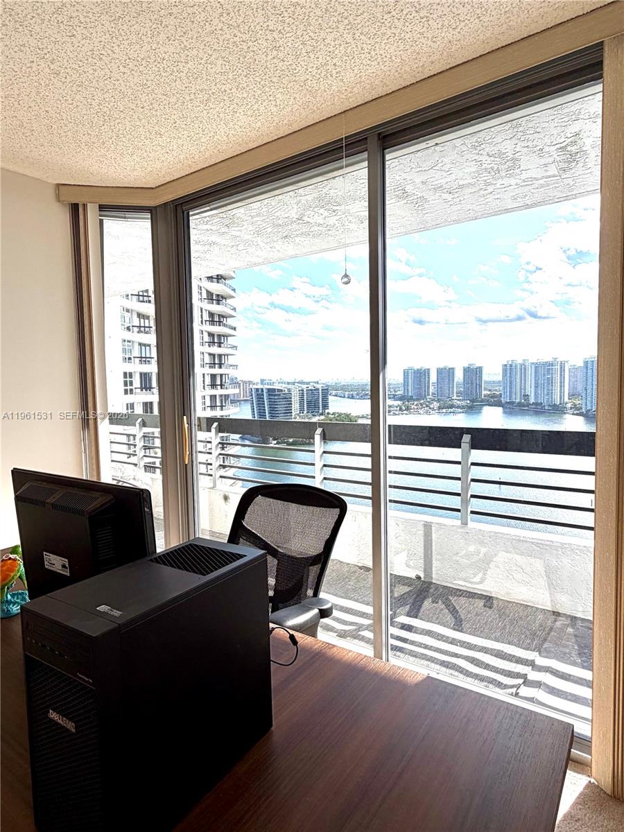 3530 Mystic Pointe Dr #2605, Aventura FL 33180