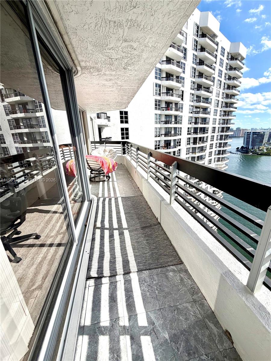 3530 Mystic Pointe Dr #2605, Aventura FL 33180