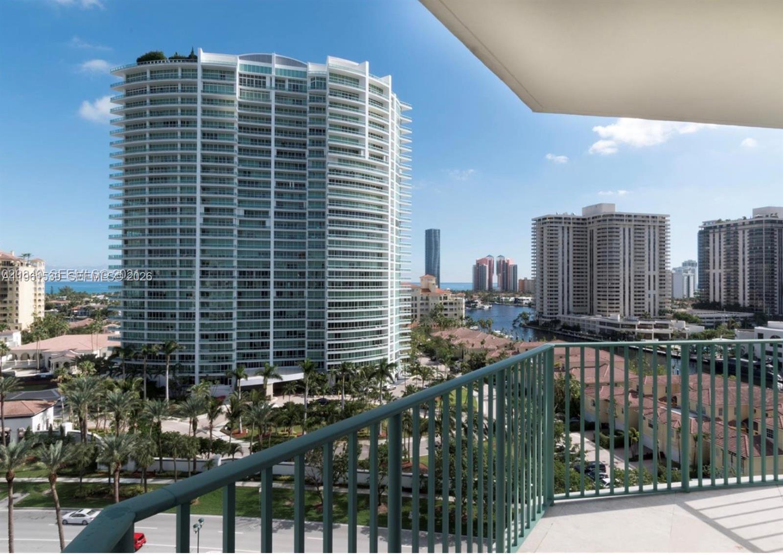 19900 E Country Club Dr #TS20, Aventura FL 33180
