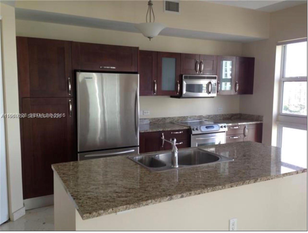 19900 E Country Club Dr #TS20, Aventura FL 33180