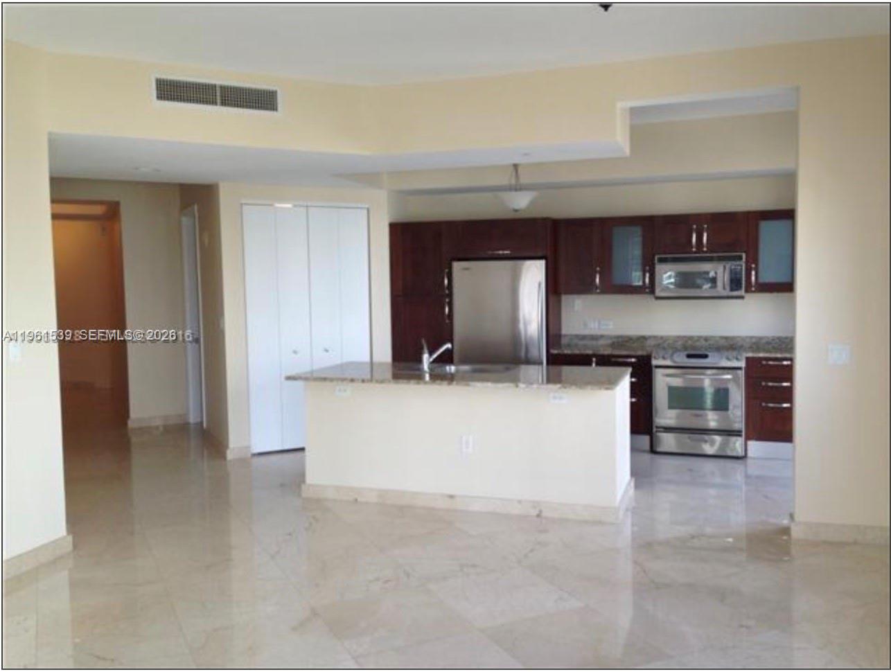 19900 E Country Club Dr #TS20, Aventura FL 33180