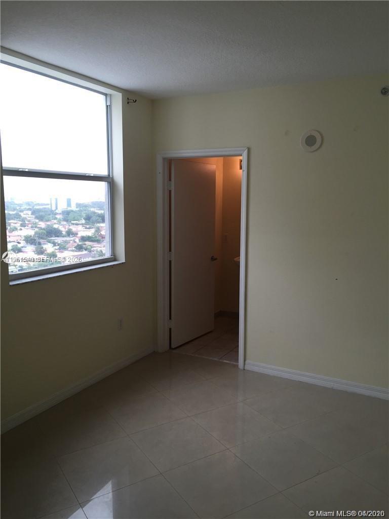 1 Glen Royal Pkwy #1404, Miami FL 33125