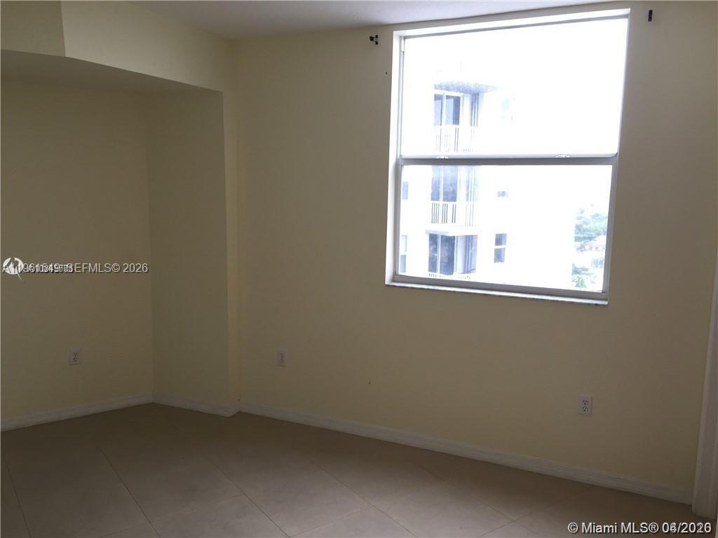 1 Glen Royal Pkwy #1404, Miami FL 33125
