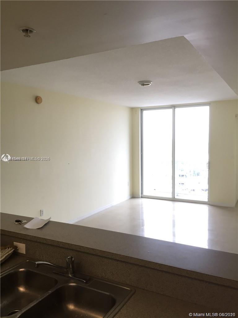 1 Glen Royal Pkwy #1404, Miami FL 33125