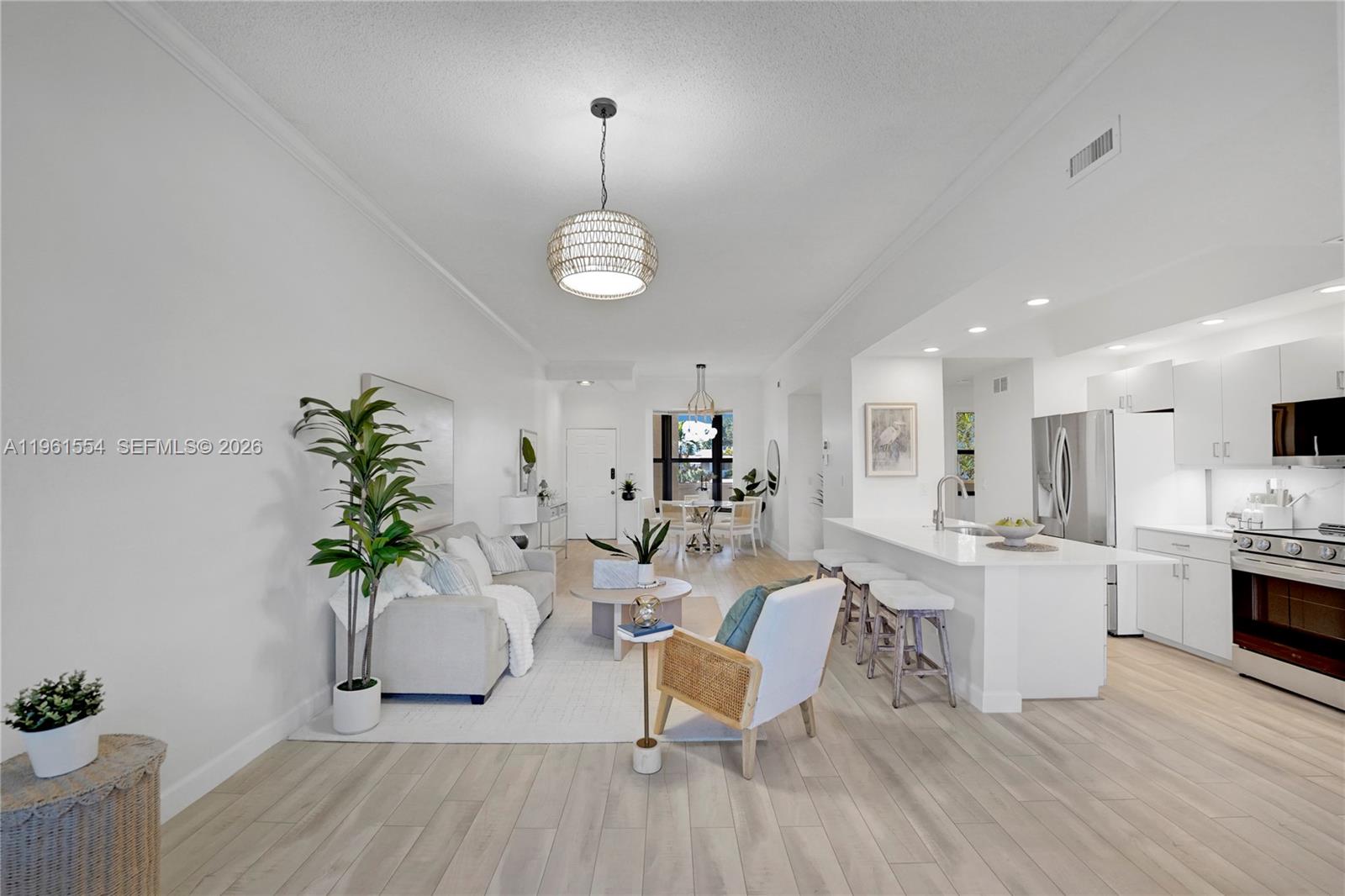 7460 La Paz Blvd #202, Boca Raton FL 33433