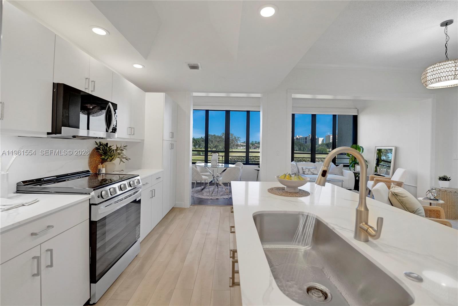 7460 La Paz Blvd #202, Boca Raton FL 33433