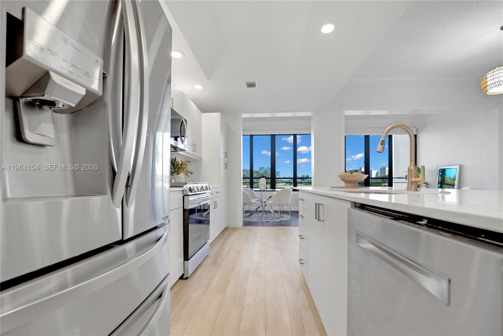 7460 La Paz Blvd #202, Boca Raton FL 33433