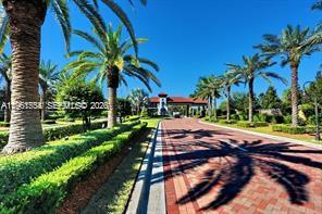 7460 La Paz Blvd #202, Boca Raton FL 33433