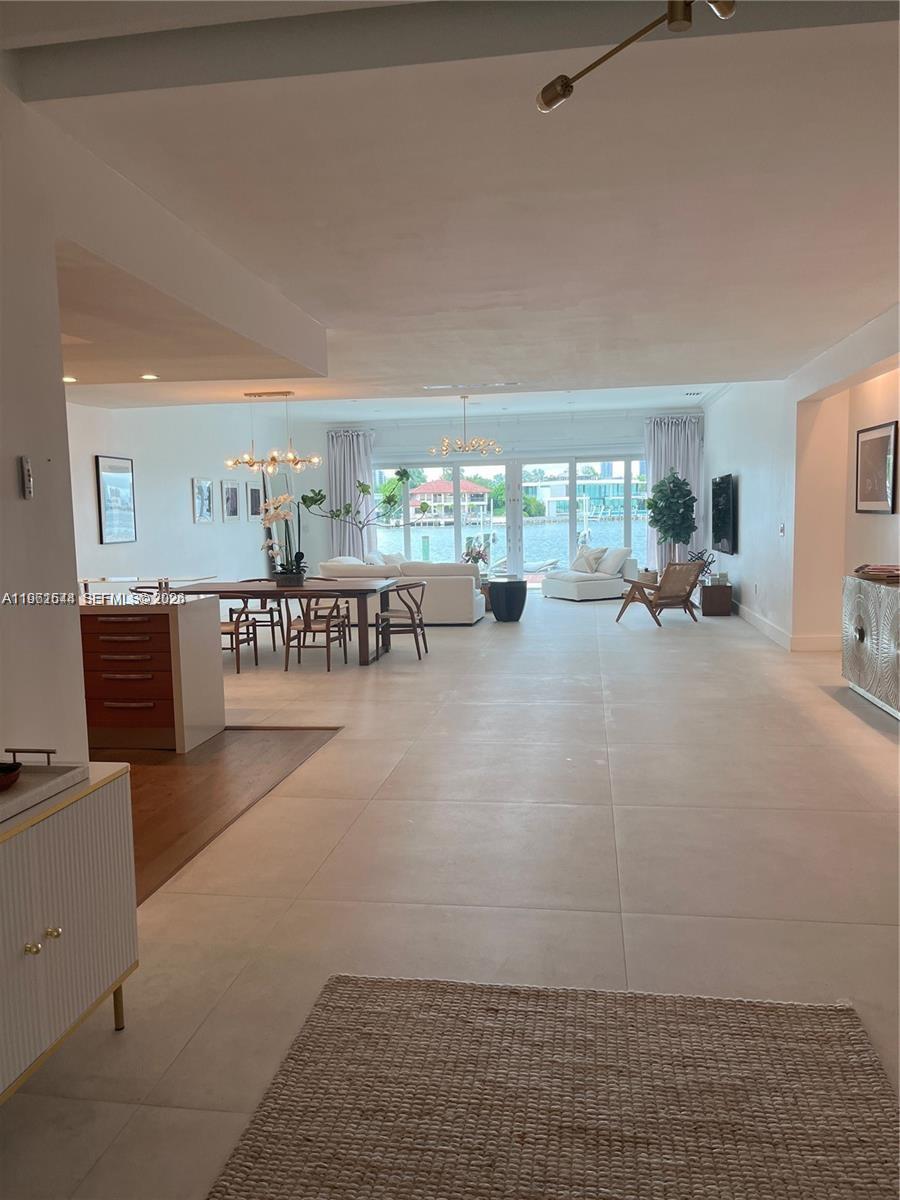 620 W Dilido Dr, Miami Beach FL 33139