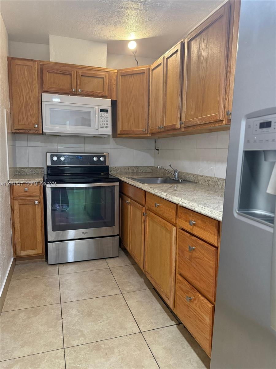 4805 NW 7th St #408-15, Miami FL 33126